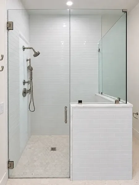 Custom Shower & Tub Enclosures for 30A & the Emerald Coast